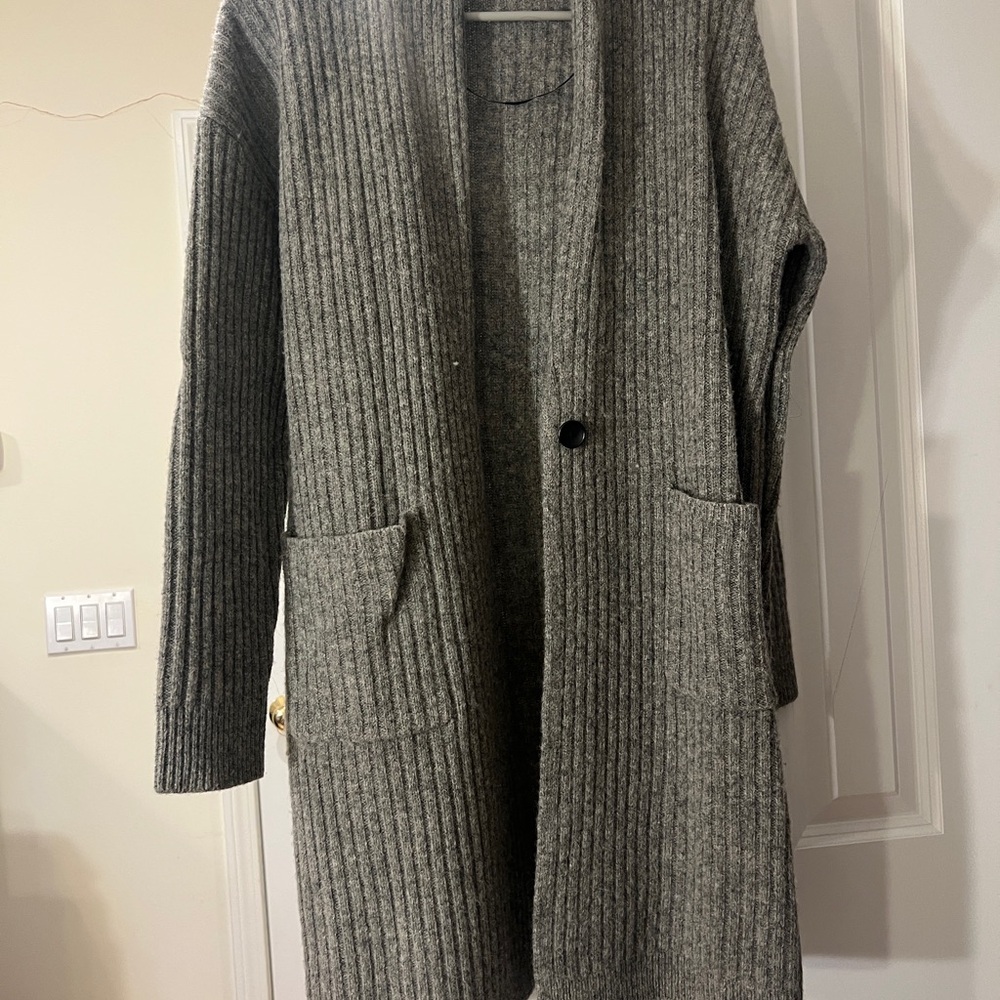 Uniqlo Charcoal Ribbed Cardigan